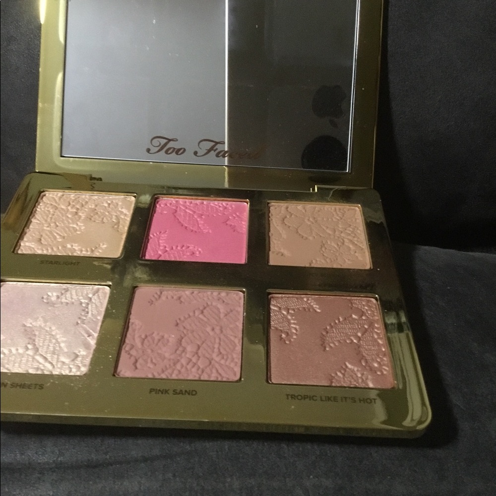 Today only!Too faced Natural Face